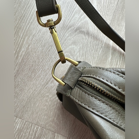 Madewell Leather Crossbody Bag - Picture 3 of 13